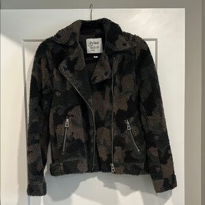 Dylan Camo Sherpa Jacket